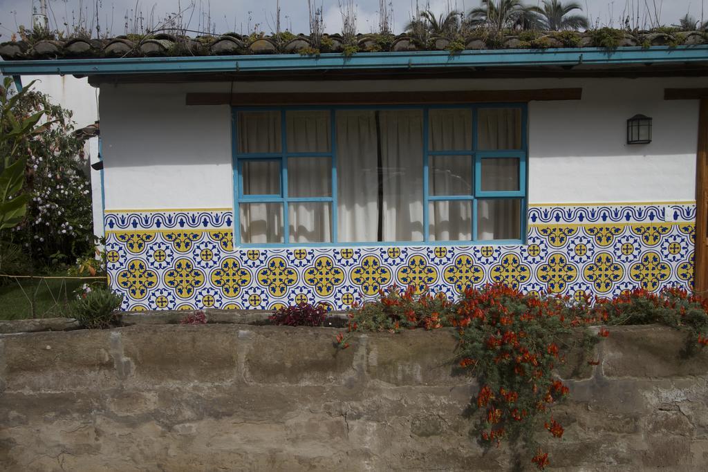 Las Palmeras Inn Otavalo Exterior foto